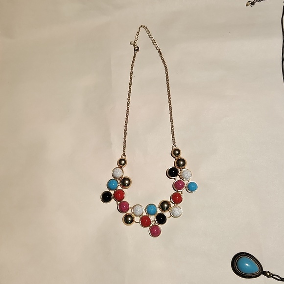 6pc Necklace Bundle B - Picture 4 of 7